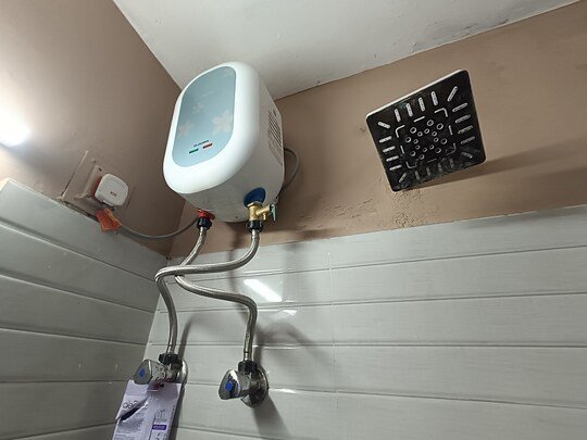 Bathroom water heater for hot water